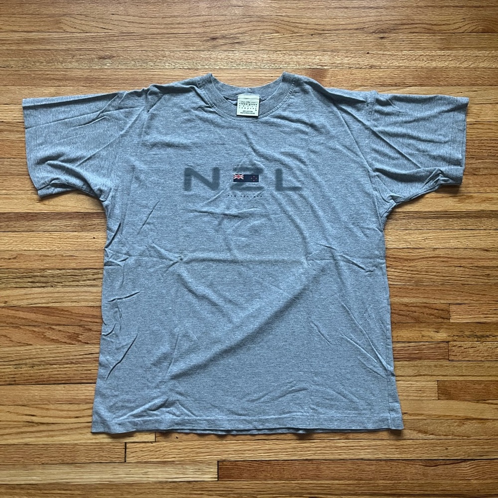 Vintage New Zealand T-Shirt / Single Stitch / 90s / XL